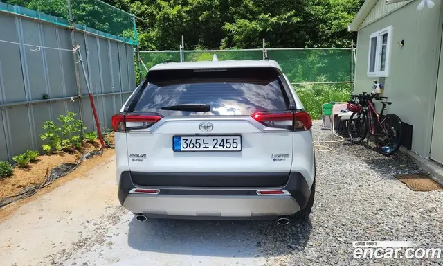 Toyota RAV4 2025 2.5 автомат (гидро), миниатюра 4 Toyota RAV4 2025 2.5 автомат (гидро), миниатюра 4