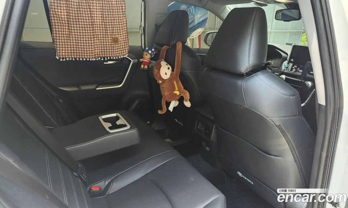 Toyota RAV4 2025 2.5 автомат (гидро), фото 7 Toyota RAV4 2025 2.5 автомат (гидро), фото 7