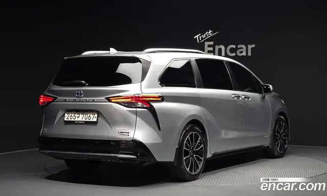 Toyota Sienna 2021 2.5 автомат (гидро), миниатюра 2 Toyota Sienna 2021 2.5 автомат (гидро), миниатюра 2