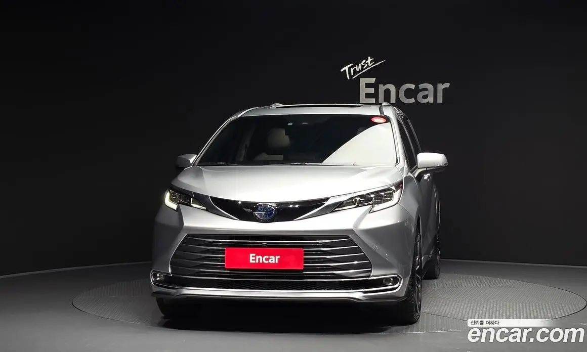 Toyota Sienna 2021 2.5 автомат (гидро), фото 3 Toyota Sienna 2021 2.5 автомат (гидро), фото 3