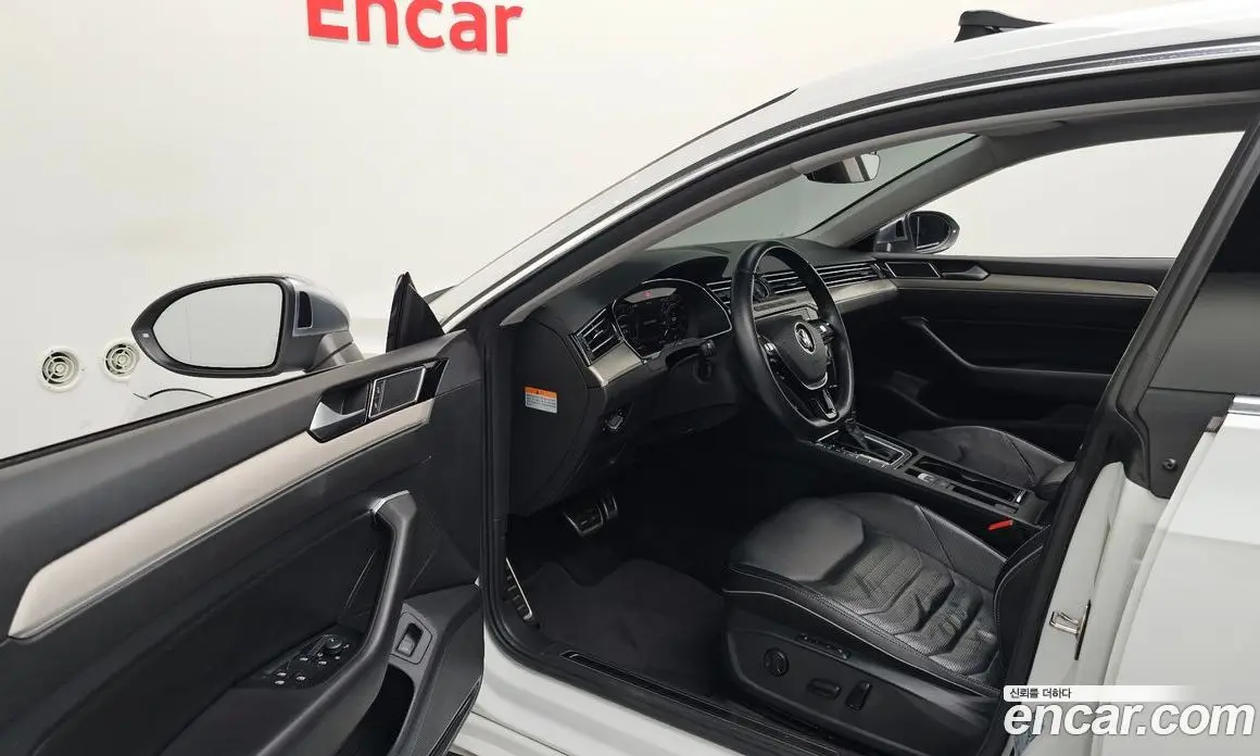 Volkswagen Arteon 2019 2.0 автомат (гидро), фото 12