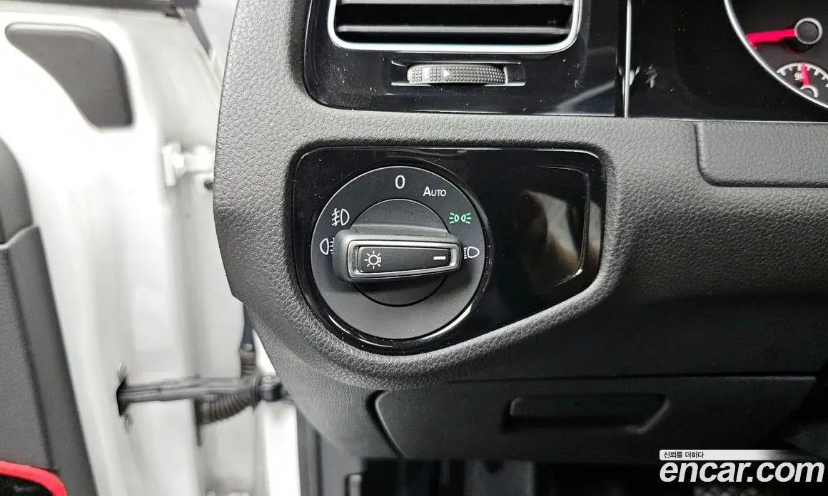Volkswagen Golf 2014 2.0 автомат (гидро), фото 18