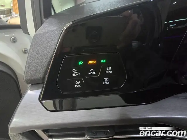 Volkswagen Golf 2023 2.0 автомат (гидро), миниатюра 12