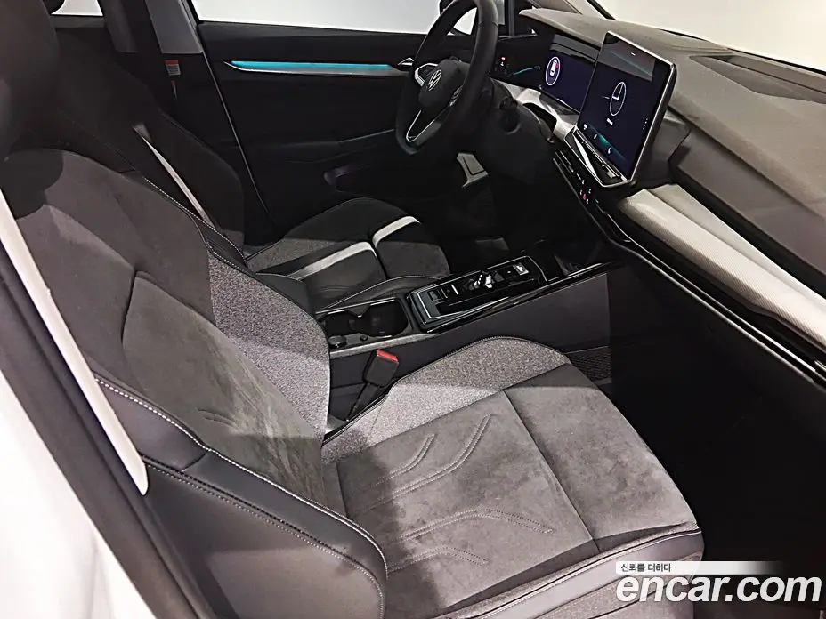 Volkswagen Golf 2025 2.0 автомат (гидро), фото 11