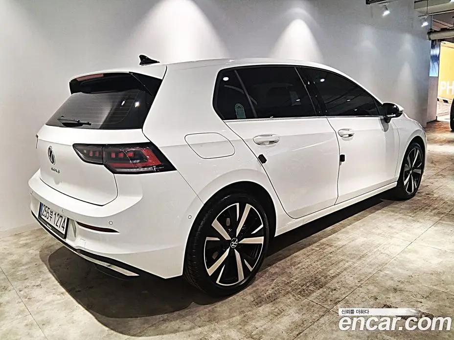 Volkswagen Golf 2025 2.0 автомат (гидро), фото 3