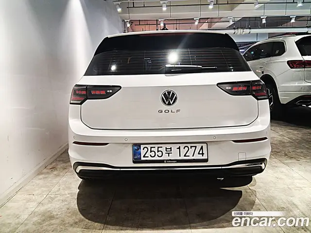 Volkswagen Golf 2025 2.0 автомат (гидро), миниатюра 4