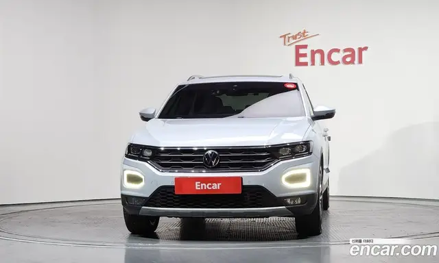 Volkswagen T-Roc 2021 2.0 автомат (гидро), миниатюра 3