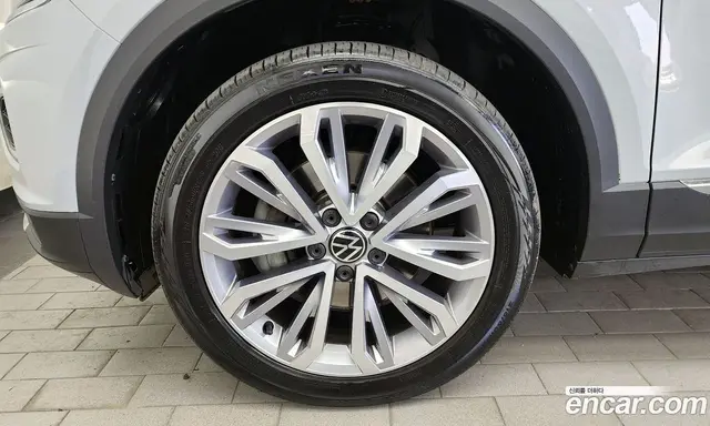 Volkswagen T-Roc 2021 2.0 автомат (гидро), миниатюра 5