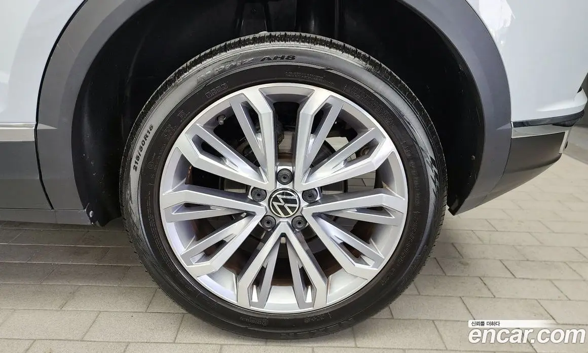 Volkswagen T-Roc 2021 2.0 автомат (гидро), фото 7
