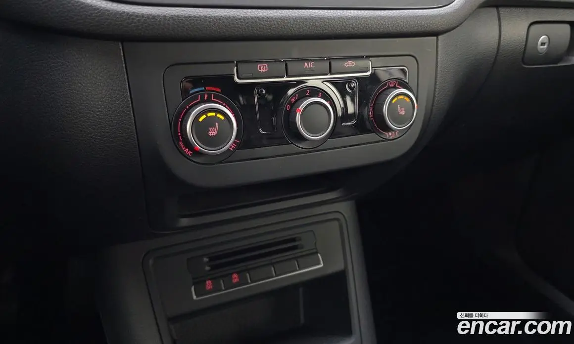 Volkswagen Tiguan 2015 2.0 автомат (гидро), фото 16