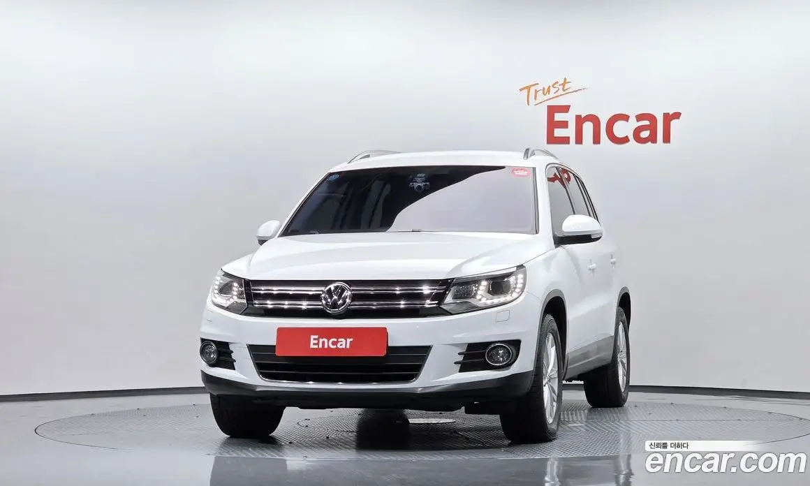 Volkswagen Tiguan 2015 2.0 автомат (гидро), фото 3