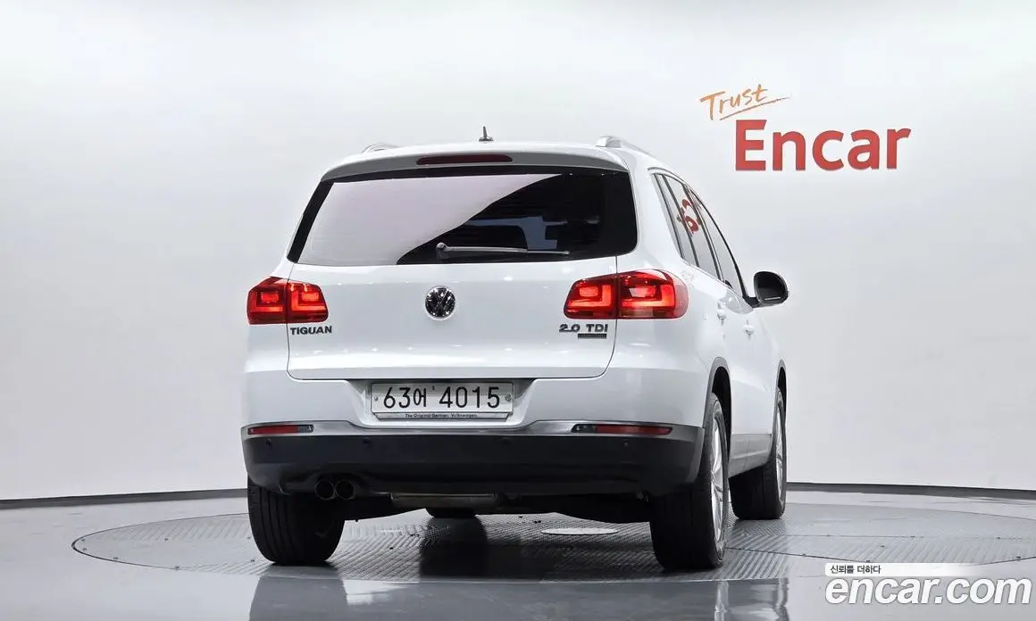 Volkswagen Tiguan 2015 2.0 автомат (гидро), фото 4