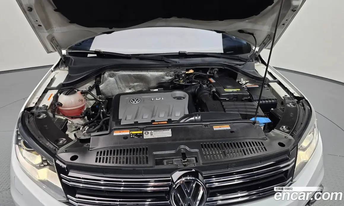 Volkswagen Tiguan 2015 2.0 автомат (гидро), фото 6
