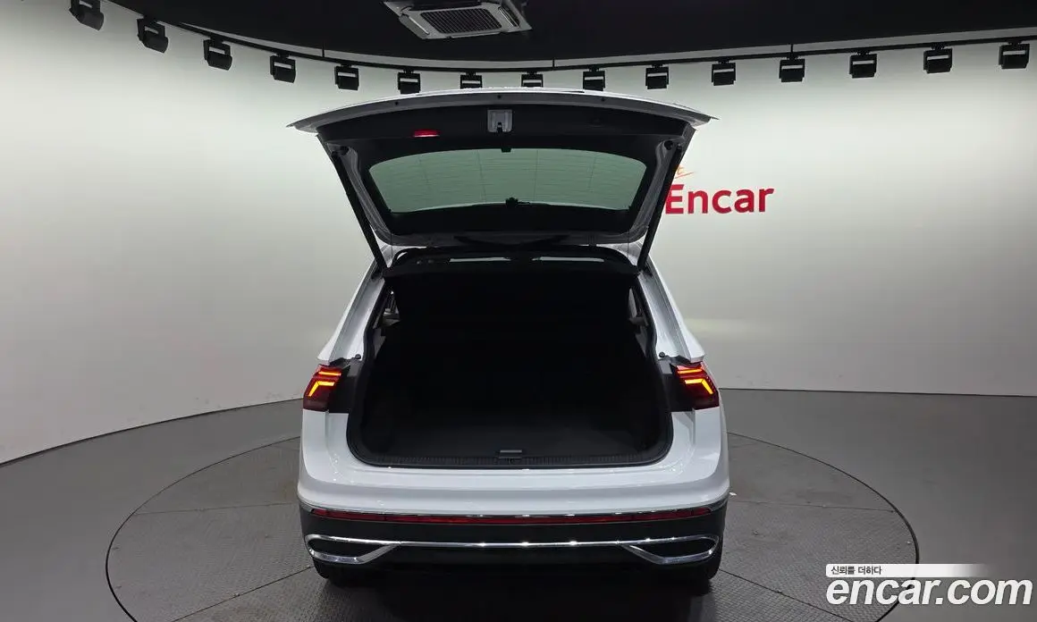 Volkswagen Tiguan 2022 2.0 автомат (гидро), фото 26