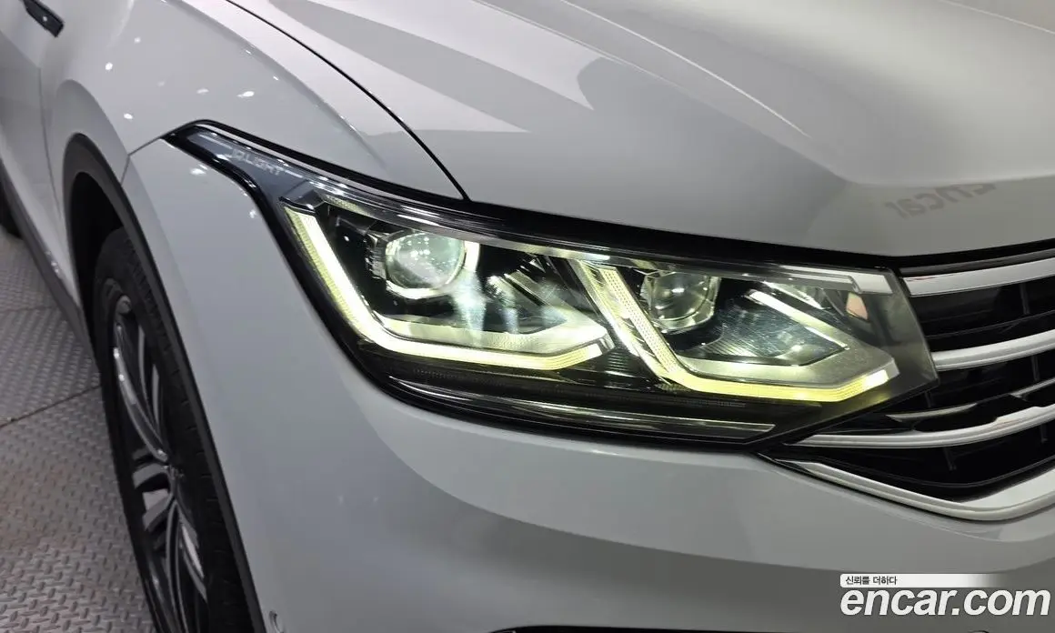 Volkswagen Tiguan 2022 2.0 автомат (гидро), фото 8