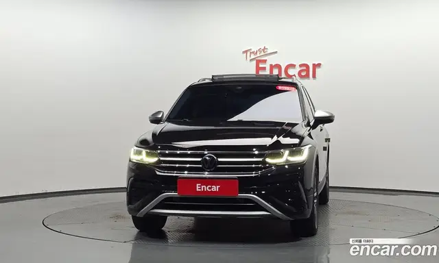 Volkswagen Tiguan 2023 2.0 автомат (гидро), миниатюра 2