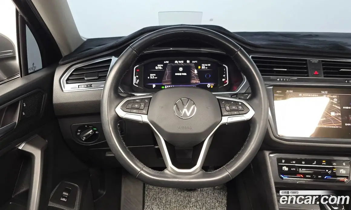 Volkswagen Tiguan 2023 2.0 автомат (гидро), фото 18