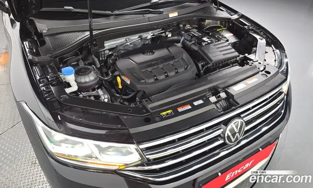 Volkswagen Tiguan 2023 2.0 автомат (гидро), миниатюра 5