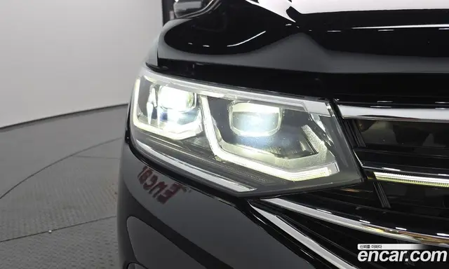 Volkswagen Tiguan 2023 2.0 автомат (гидро), миниатюра 7