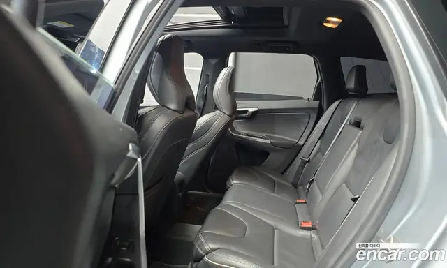 Volvo XC60 2016 2.4 автомат (гидро), миниатюра 12