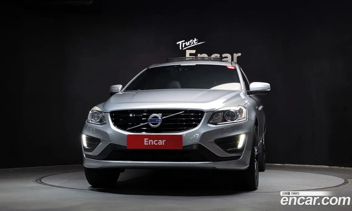 Volvo XC60 2016 2.4 автомат (гидро), фото 3