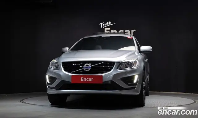 Volvo XC60 2016 2.4 автомат (гидро), миниатюра 3