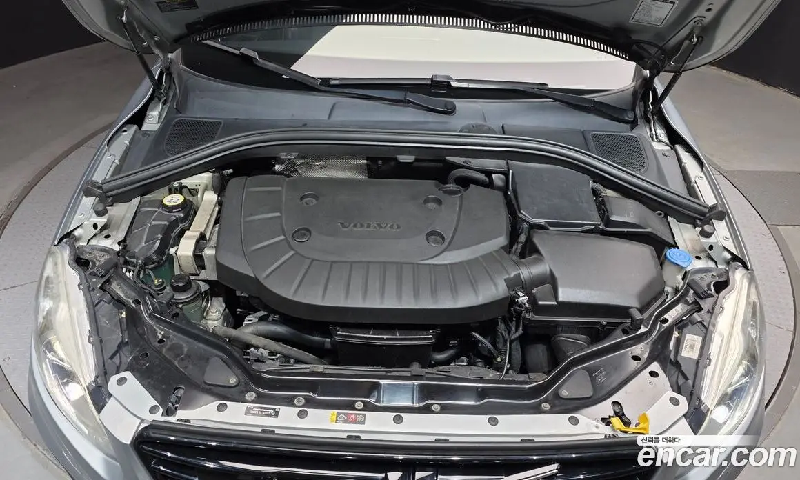 Volvo XC60 2016 2.4 автомат (гидро), фото 6