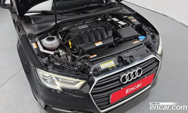 Audi A3 2018 2.0 автомат (гидро), миниатюра 6