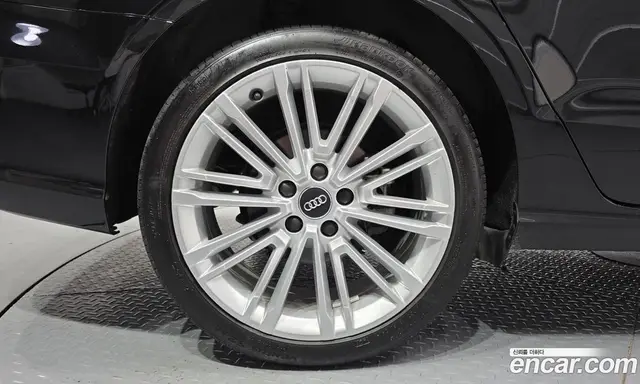Audi A3 2018 2.0 автомат (гидро), миниатюра 7