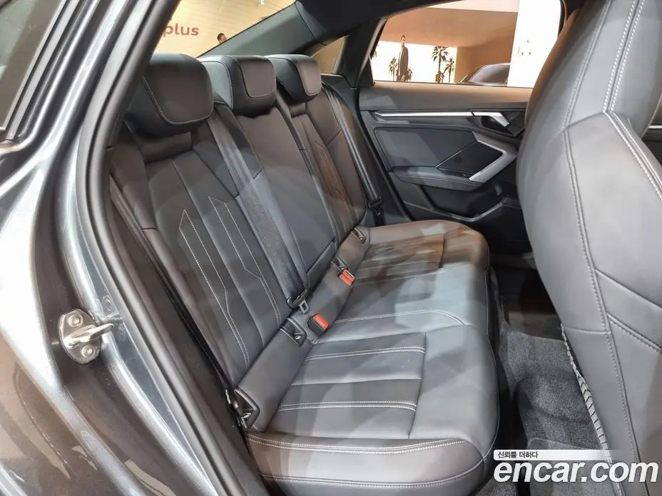 Audi A3 2025 2.0 автомат (гидро), фото 16