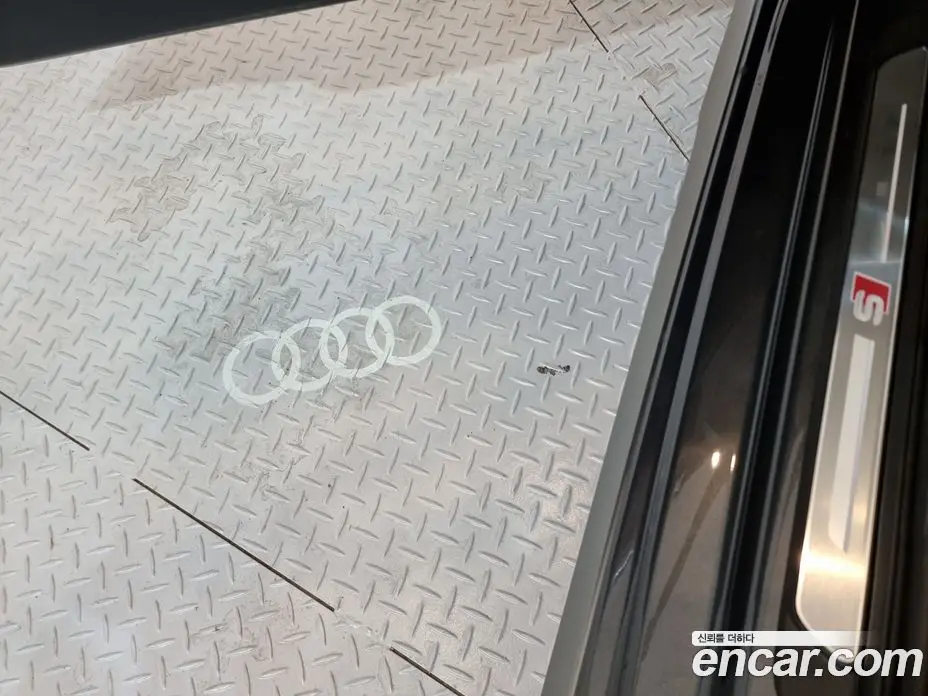 Audi A3 2025 2.0 автомат (гидро), фото 19