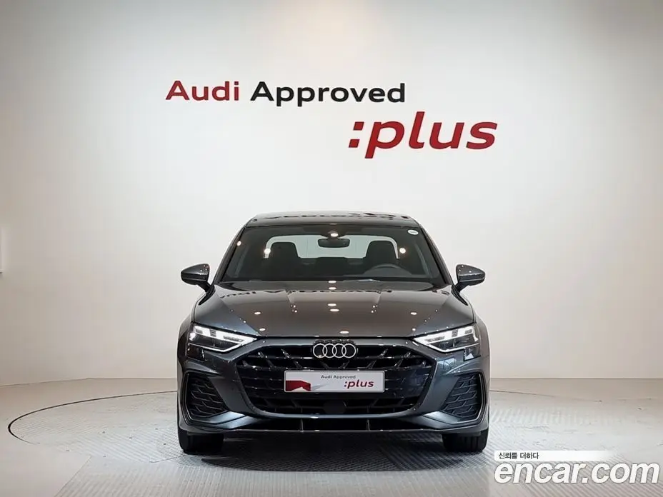 Audi A3 2025 2.0 автомат (гидро), фото 3