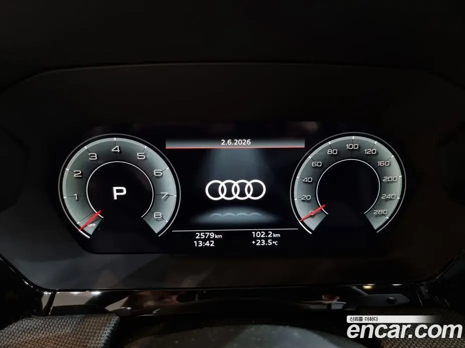 Audi A3 2025 2.0 автомат (гидро), фото 8