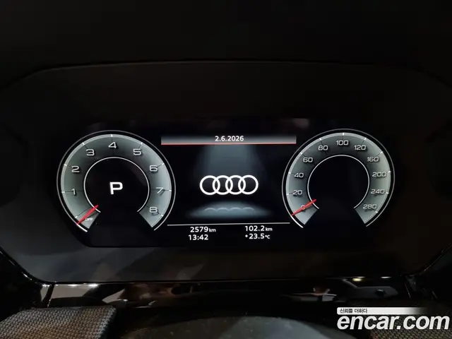 Audi A3 2025 2.0 автомат (гидро), миниатюра 8