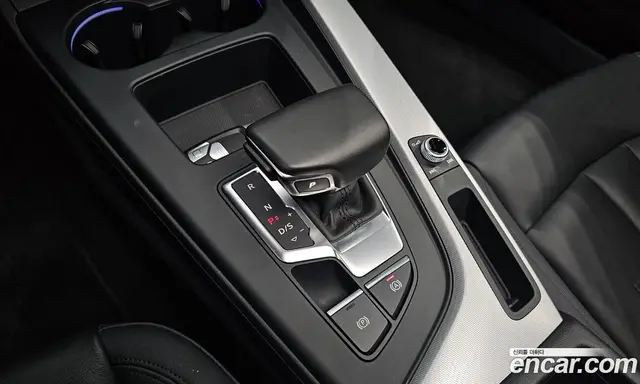 Audi A4 2021 2.0 автомат (гидро), миниатюра 11