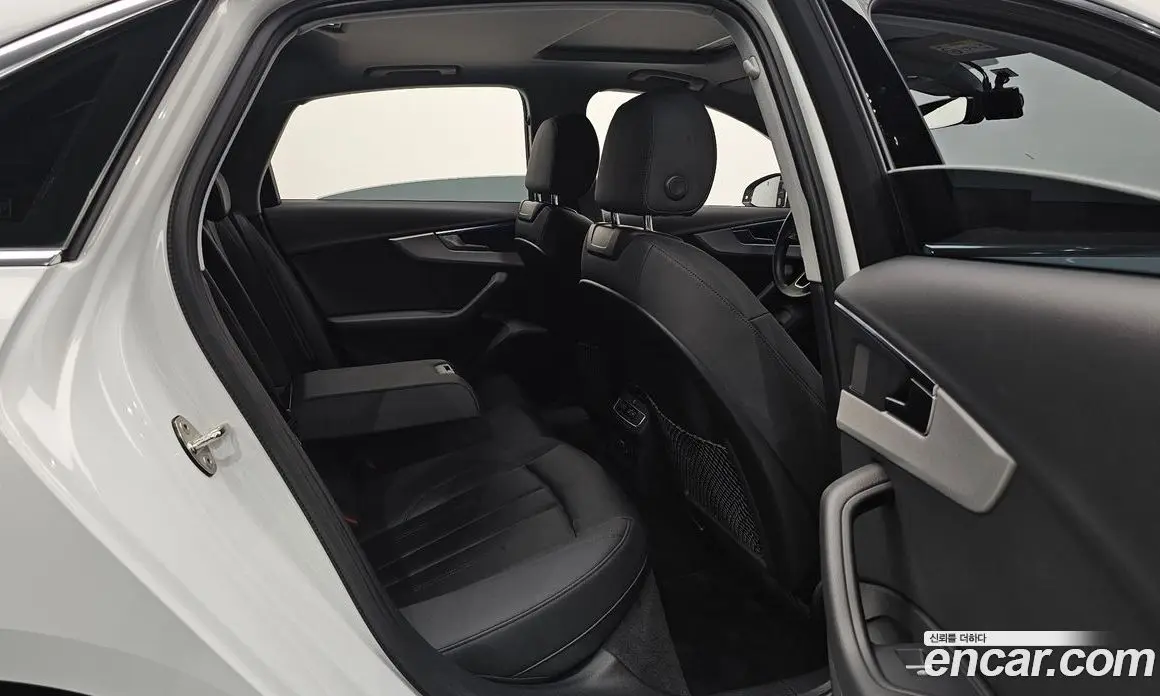 Audi A4 2021 2.0 автомат (гидро), фото 15