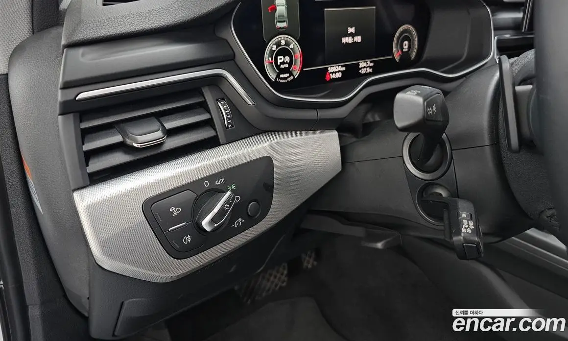 Audi A4 2021 2.0 автомат (гидро), фото 23
