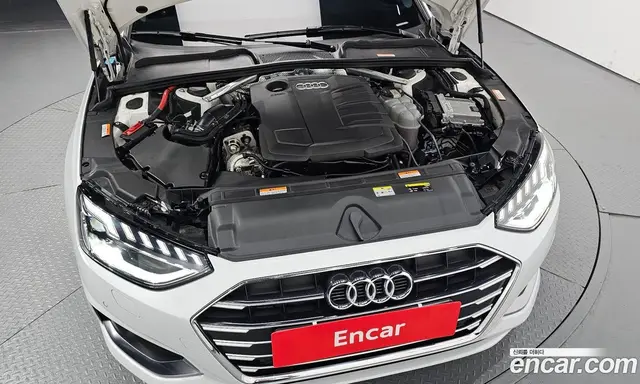 Audi A4 2021 2.0 автомат (гидро), миниатюра 5