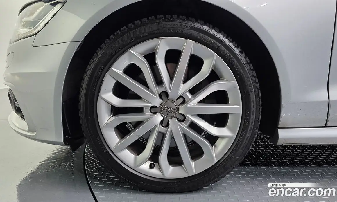 Audi A6 2014 3.0 автомат (гидро), фото 5