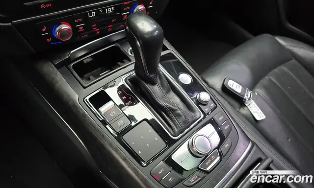 Audi A6 2018 2.0 автомат (гидро), миниатюра 9