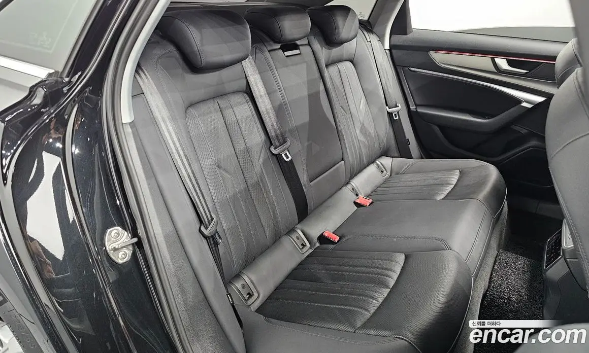 Audi A6 2021 2.0 автомат (гидро), фото 18