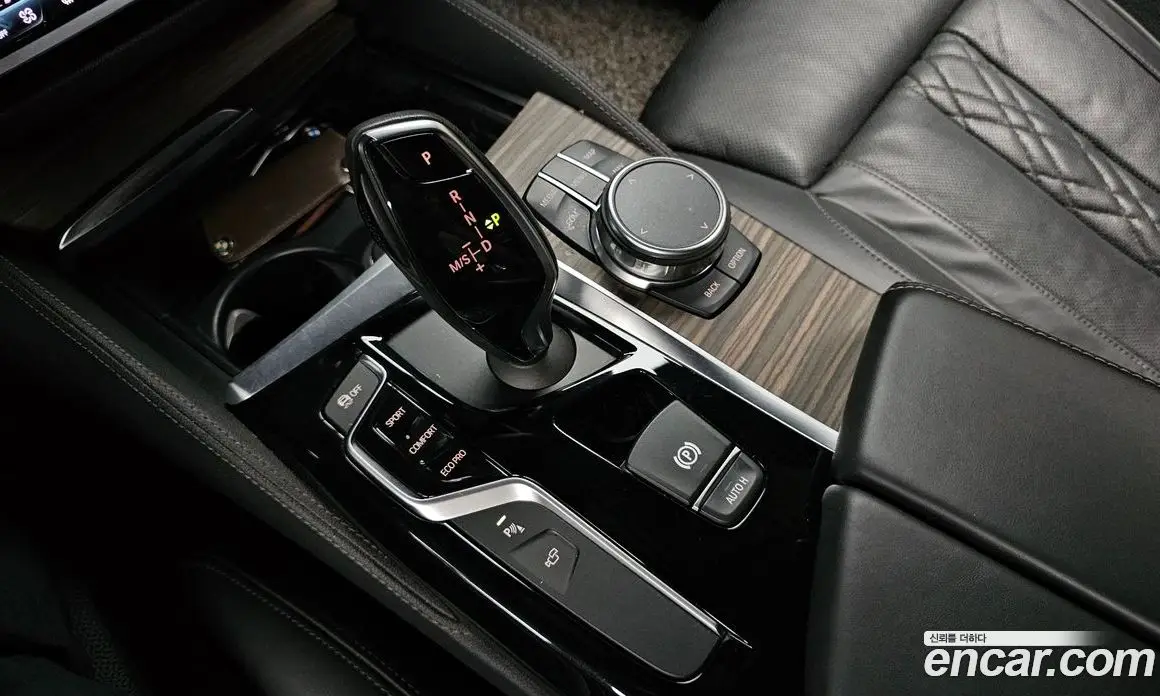 BMW 5 серия 2018 2.0 автомат (гидро), фото 12