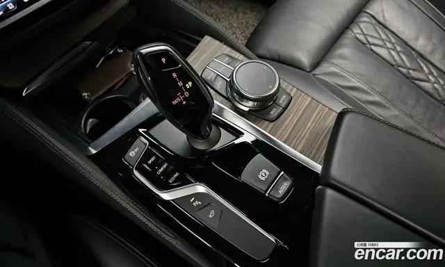 BMW 5 серия 2018 2.0 автомат (гидро), миниатюра 12