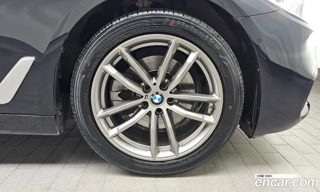 BMW 5 серия 2018 2.0 автомат (гидро), миниатюра 7