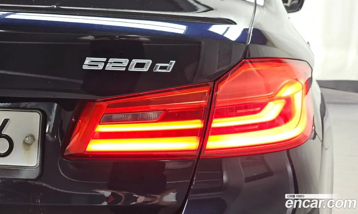 BMW 5 серия 2018 2.0 автомат (гидро), фото 9