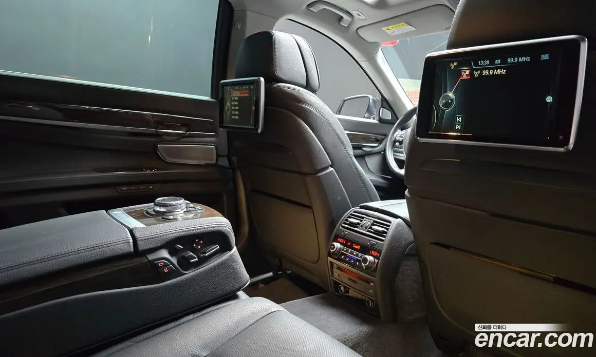 BMW 7 серия 2014 4.4 автомат (гидро), фото 18