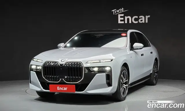 BMW 7 серия, 2023, 37 061 км