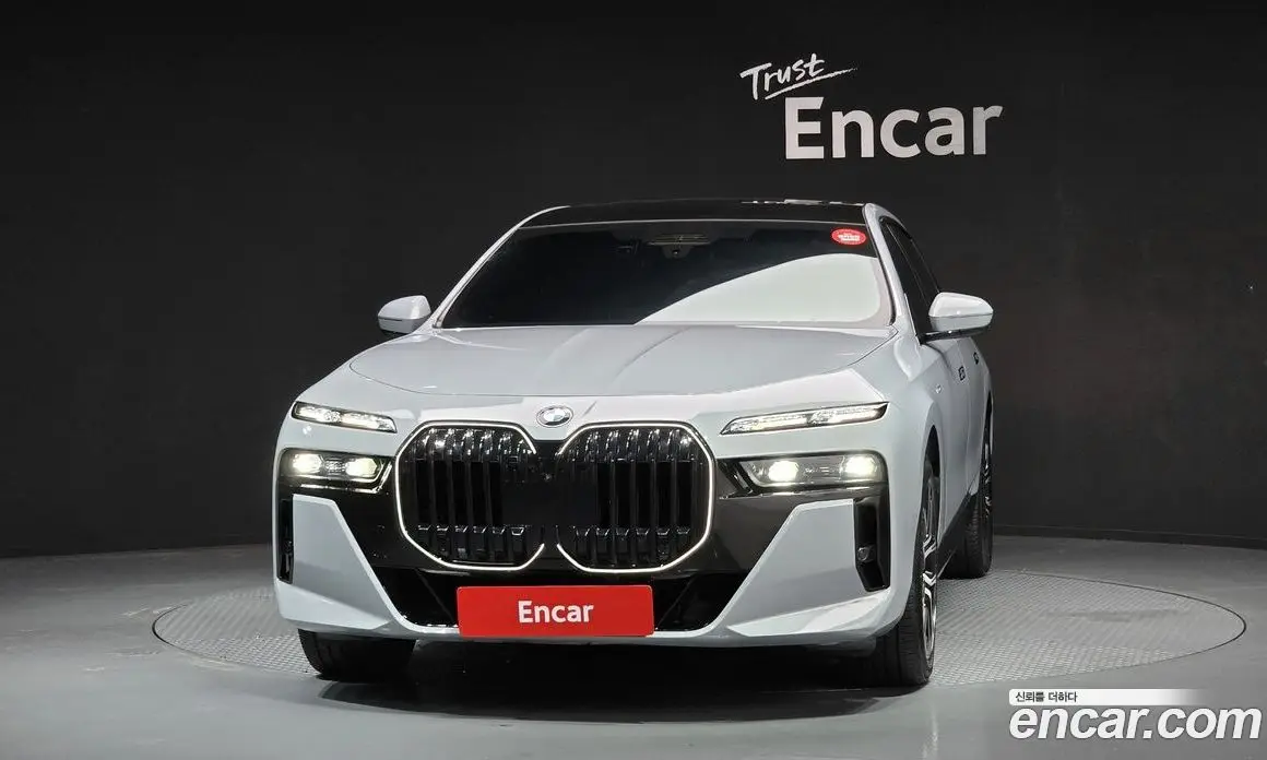 BMW 7 серия 2023 3.0 автомат (гидро), фото 3
