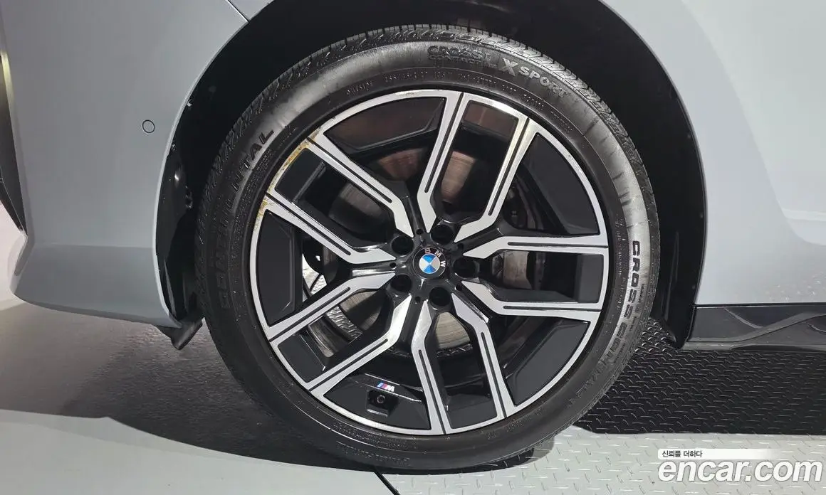 BMW 7 серия 2023 3.0 автомат (гидро), фото 5
