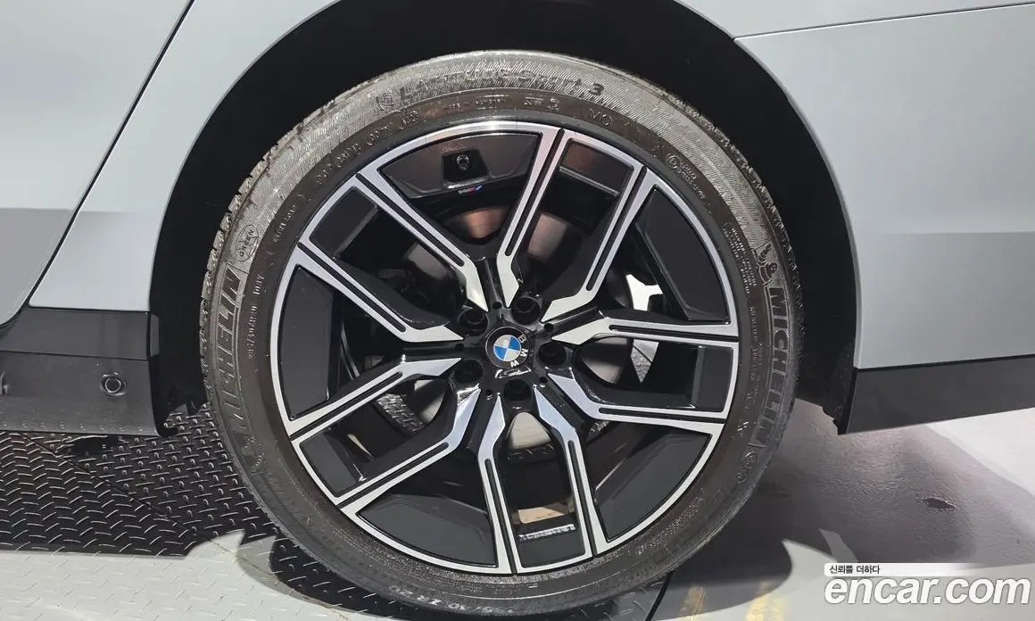 BMW 7 серия 2023 3.0 автомат (гидро), фото 7